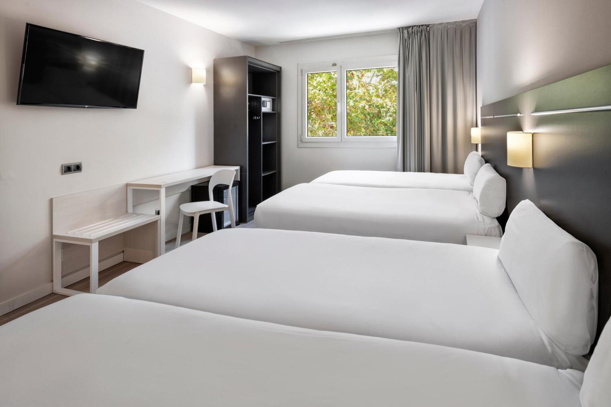 B&B Hotel Barcelona รูบี ภายนอก รูปภาพ