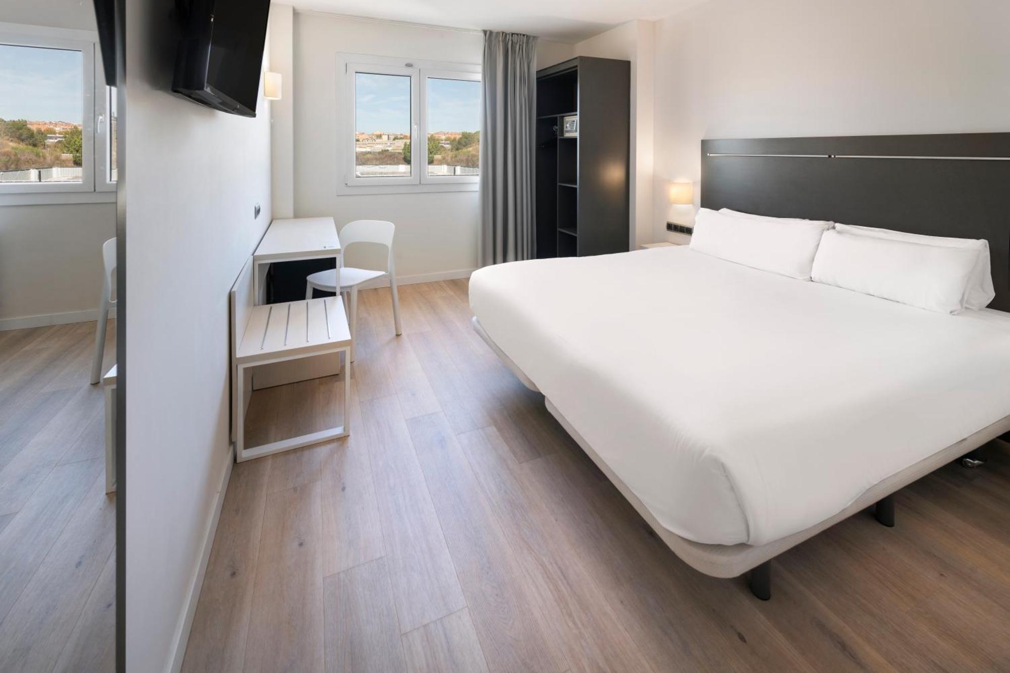 B&B Hotel Barcelona รูบี ภายนอก รูปภาพ